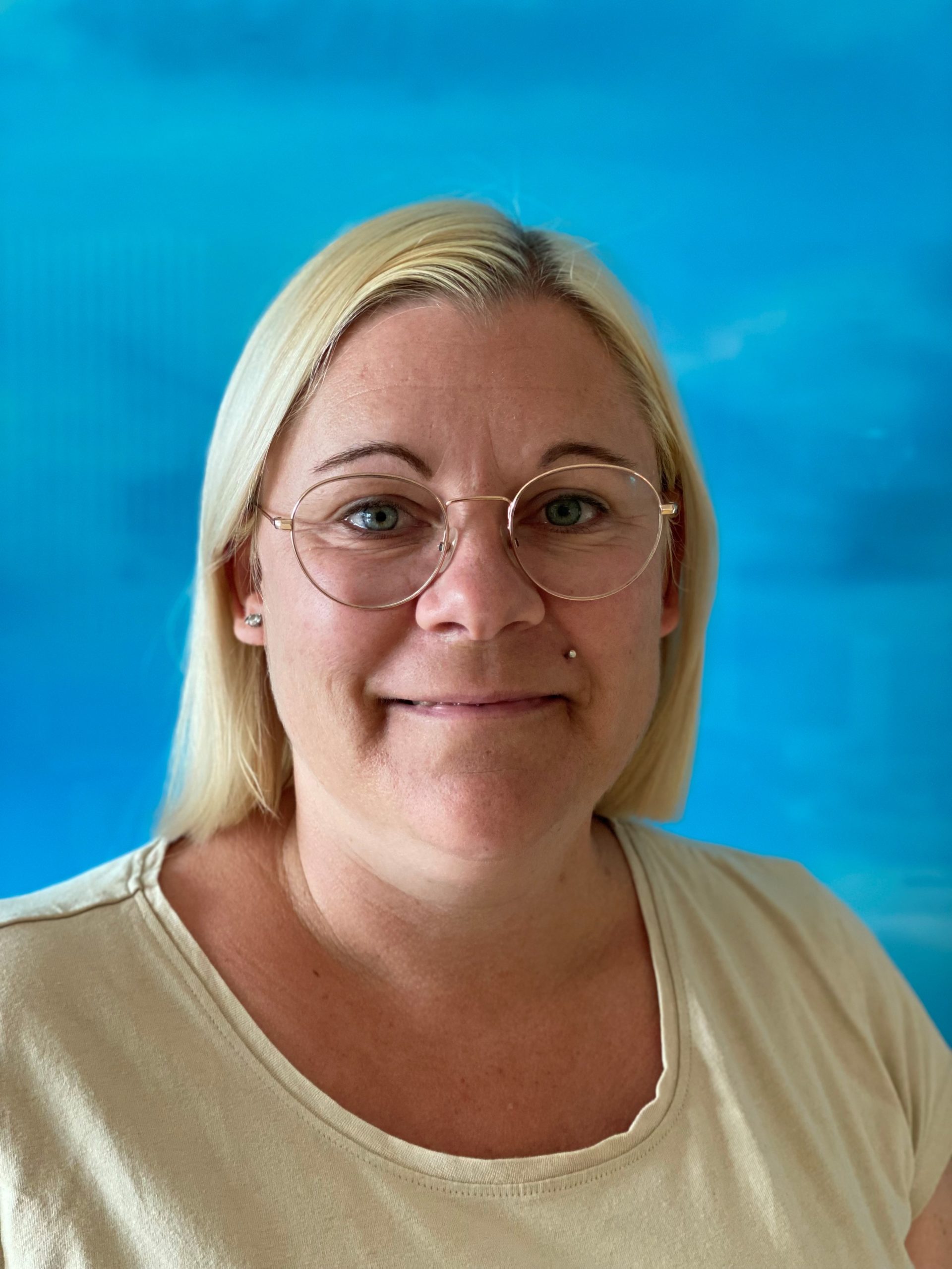 KERSTIN ÜNAL
